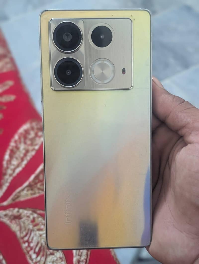 Infinix Note 40 1