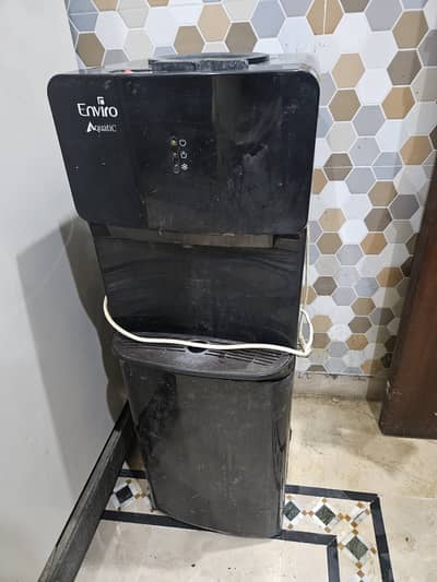 FOR SALE – Enviro Aquatic Hot & Cold Water Dispenser