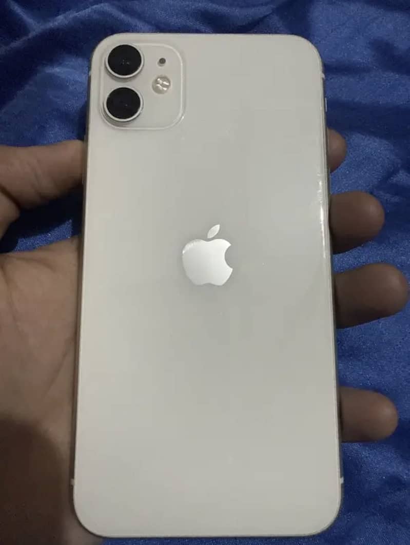 Apple iPhone 11 4