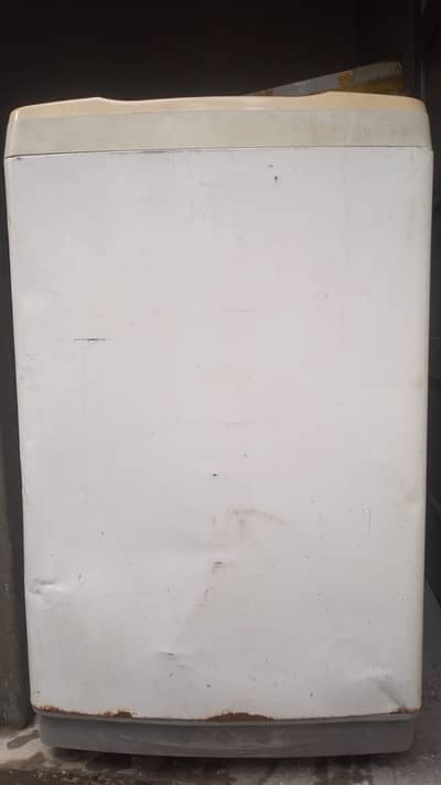 Fully automatic washing machine at throw away price