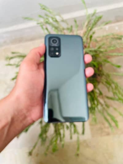 Xiaomi Mi 10T One Hand use