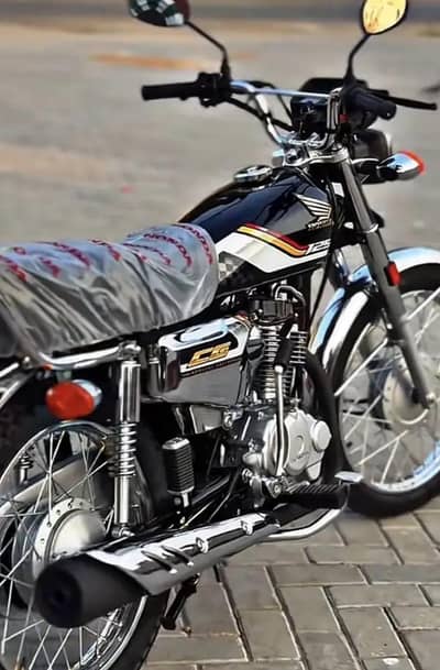 Honda CG 125 for sale 600 km Drive only