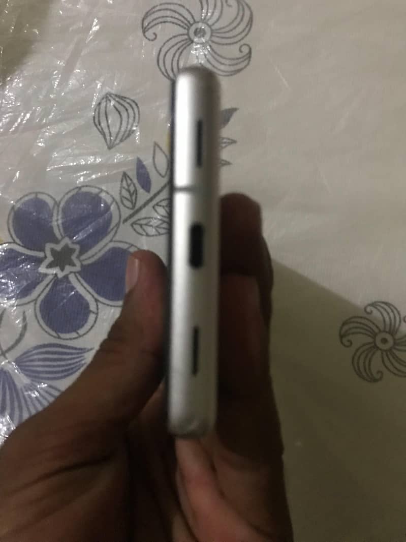 Google Pixel 7a 3