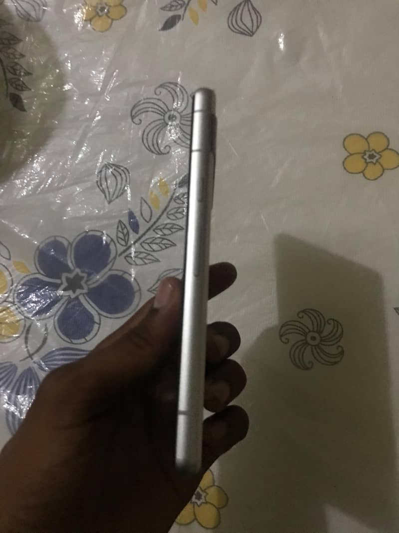 Google Pixel 7a 4