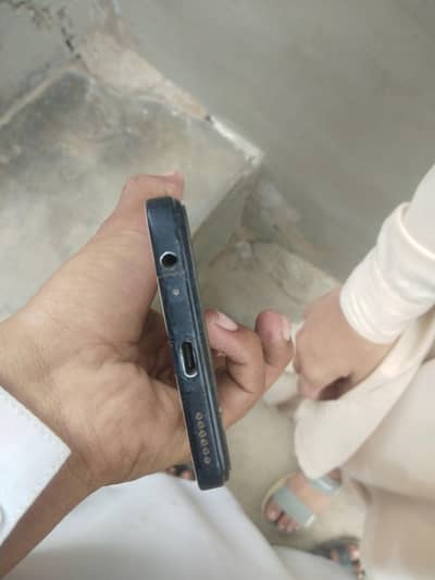 Itel S24