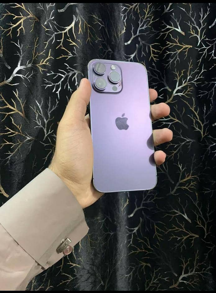 Apple iPhone 14 Pro Max 0