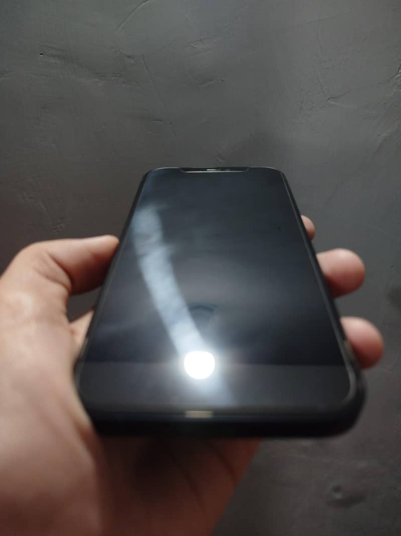 Apple iPhone 12 2