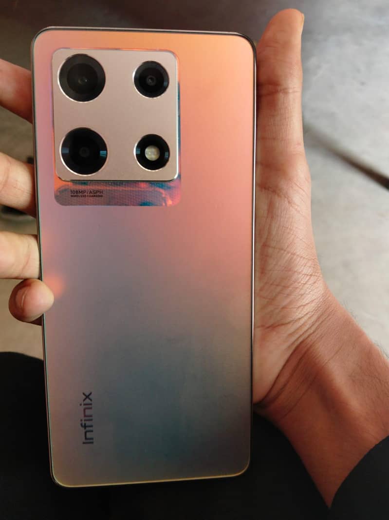 INFINIX NOTE 30 PRO 0