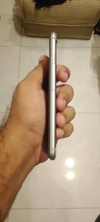 Apple iPhone 6S