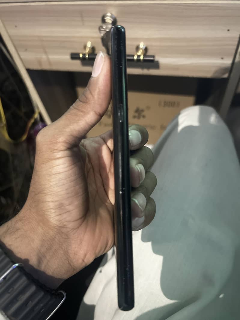 Samsung Mobile Note 8 4