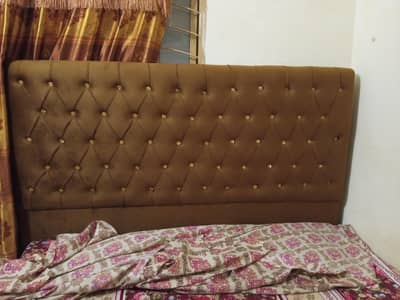 Beautiful bed master size just days used