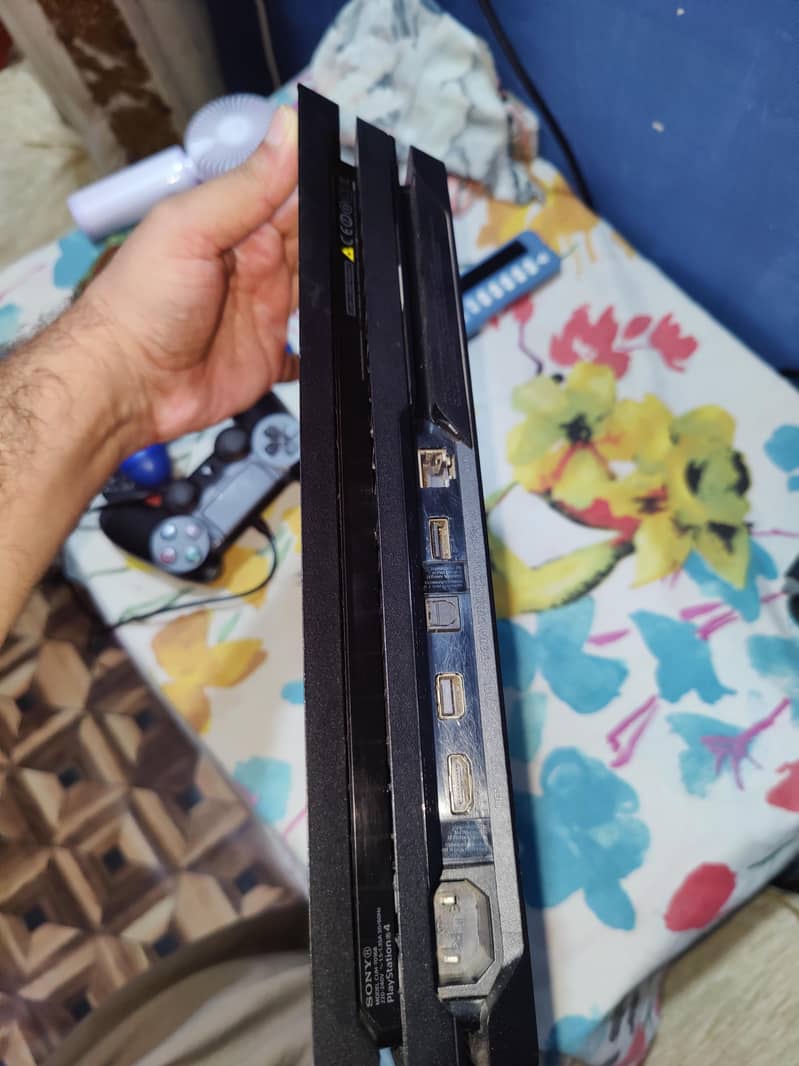 ps 4 pro 4