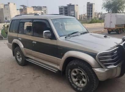 Mitsubishi Pajero 2004
