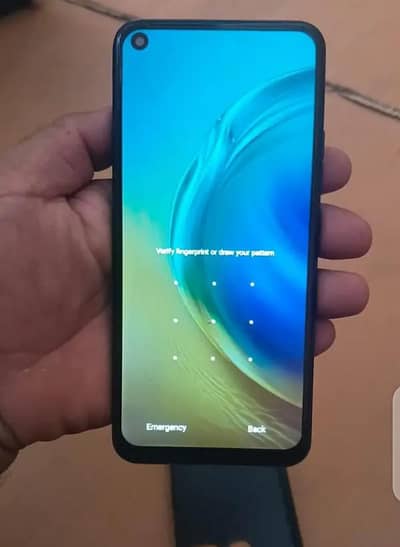 Tecno CAMON 15 urgent Sel karna hai 4GB raim Hai 64GB Rom Mein