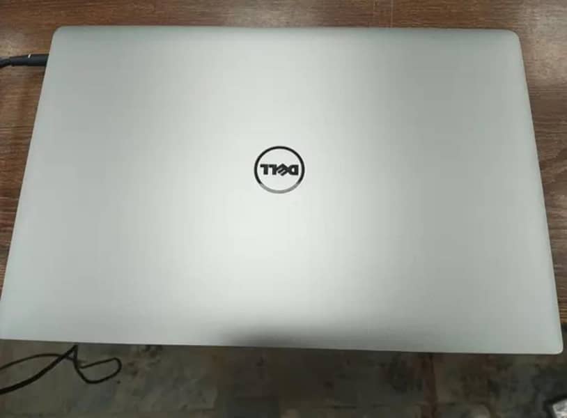 Dell precision 5520 0