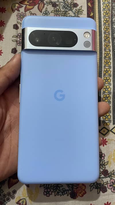 Google Pixel 8 Pro
