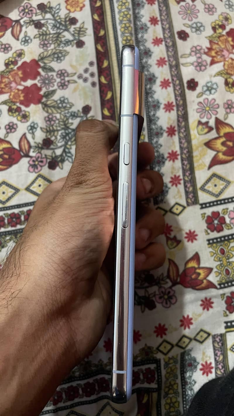 Google Pixel 8 Pro 4