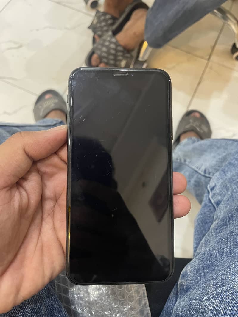 Apple iPhone XS 1