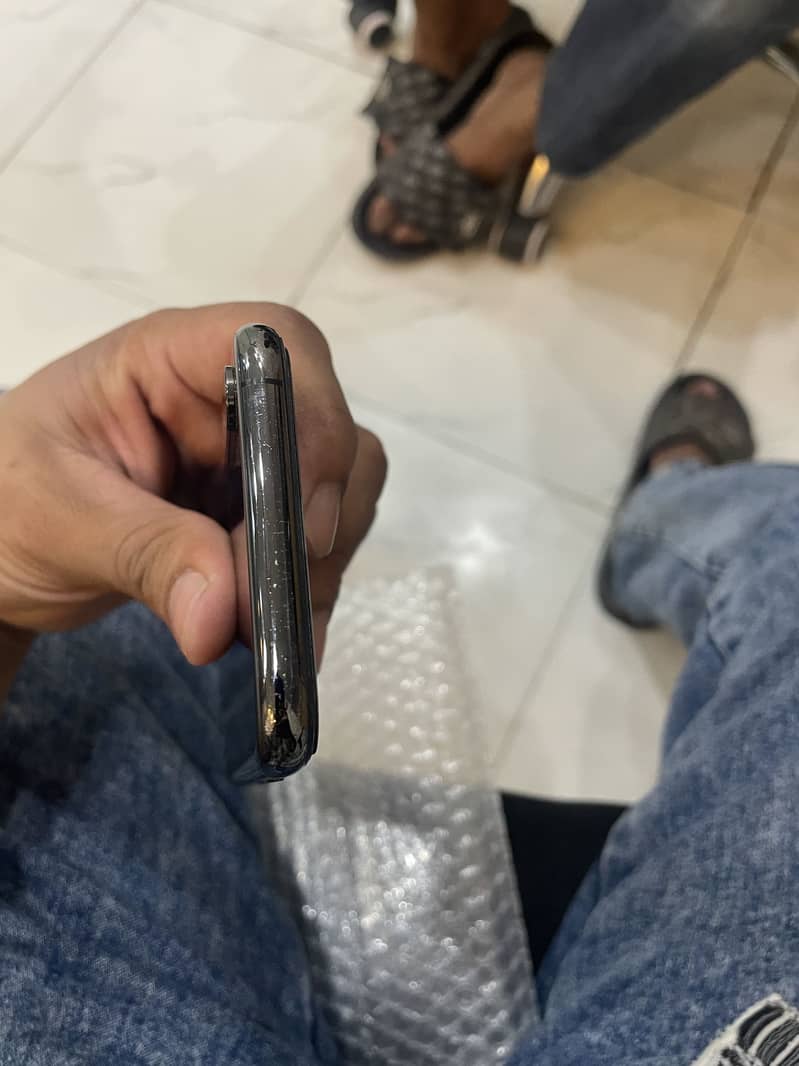 Apple iPhone XS 2