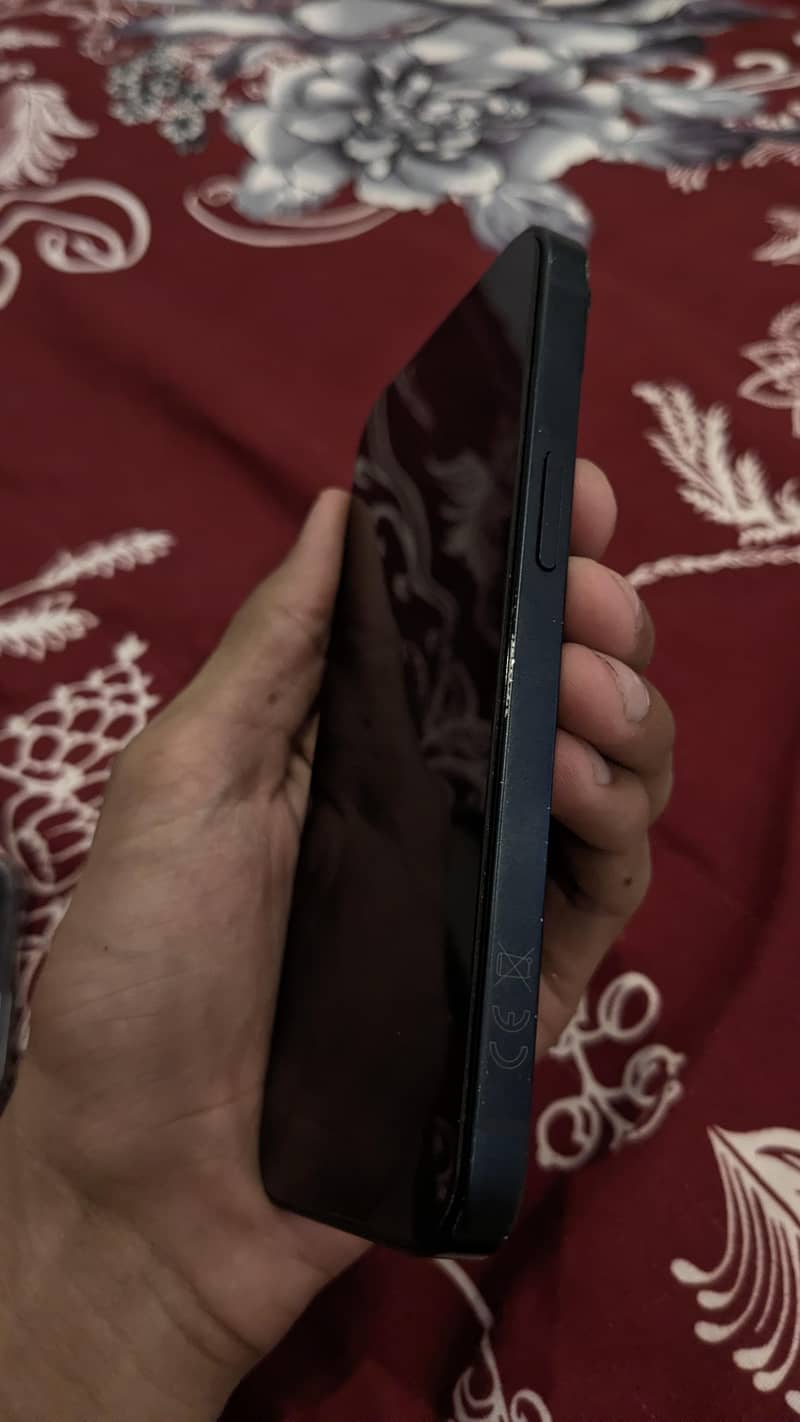 Apple iPhone 14 5