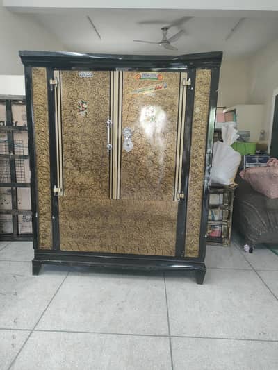 Steel Cupboard/ Paaatha