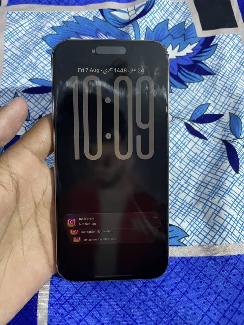 Apple iPhone 16 Pro Max 2