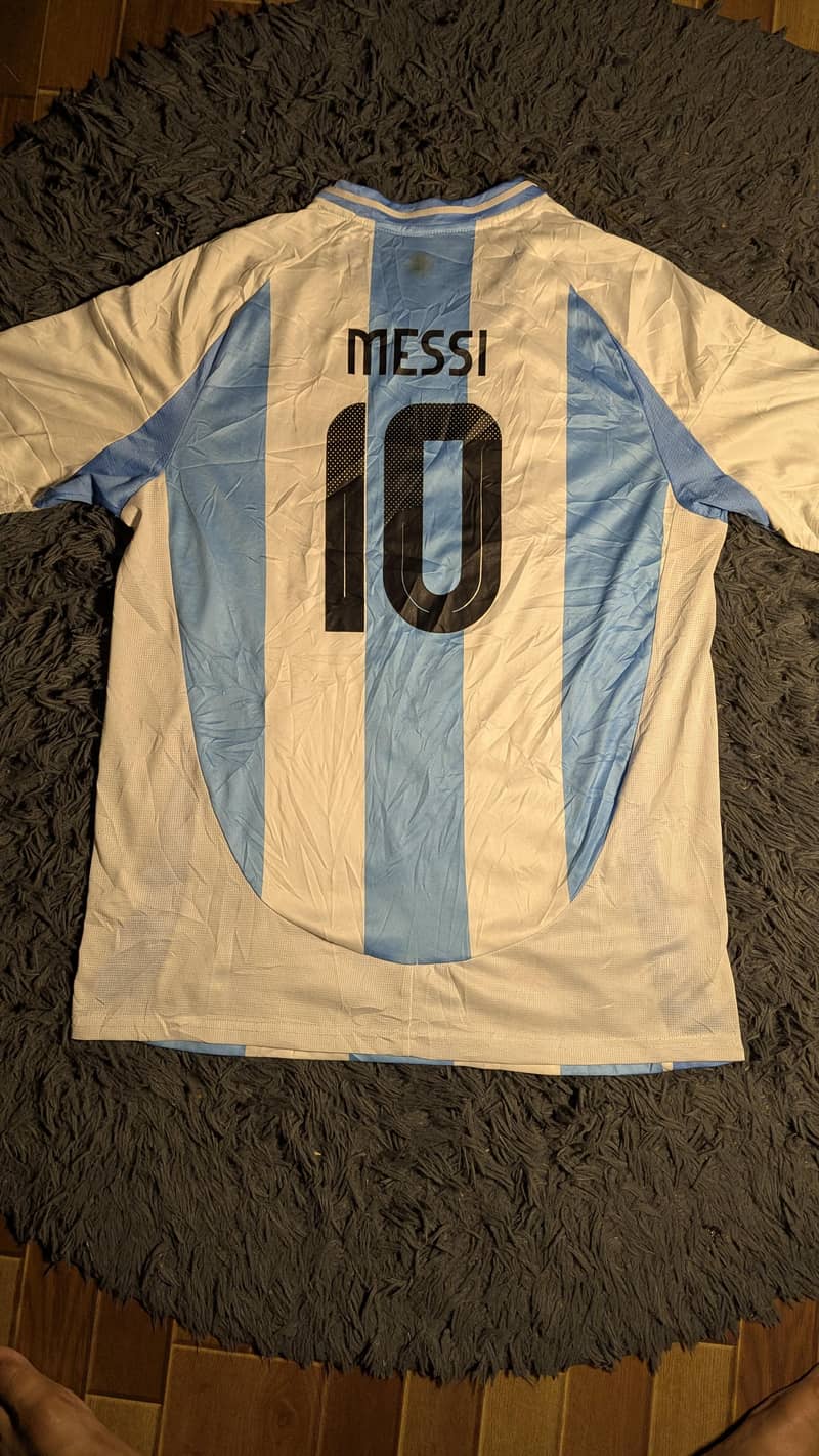 thirfted jerseys 4