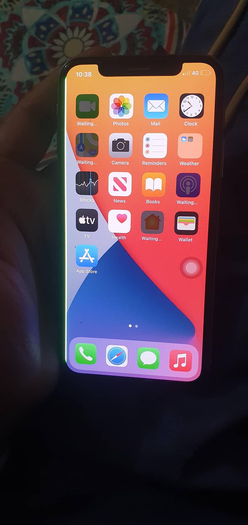 Apple iPhone X 4
