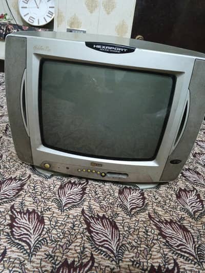 LG 14 inch CRT TV for sale