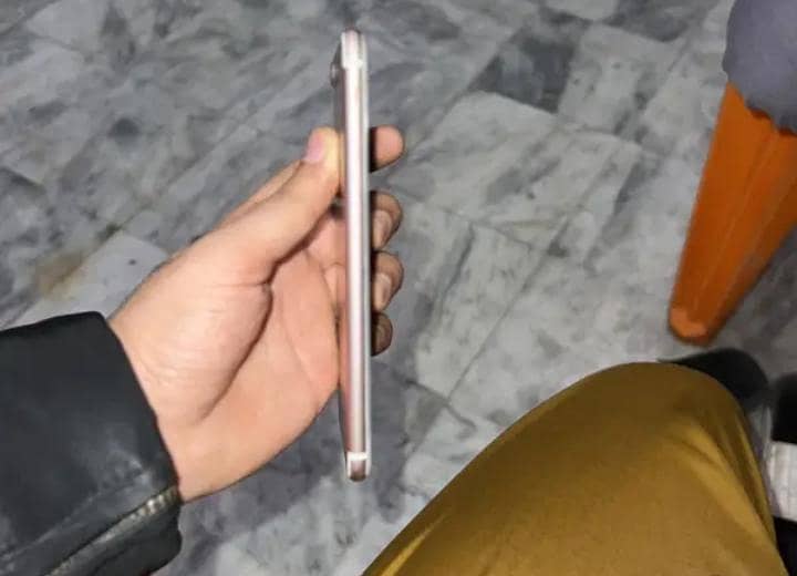 Apple iPhone 7 Plus 9