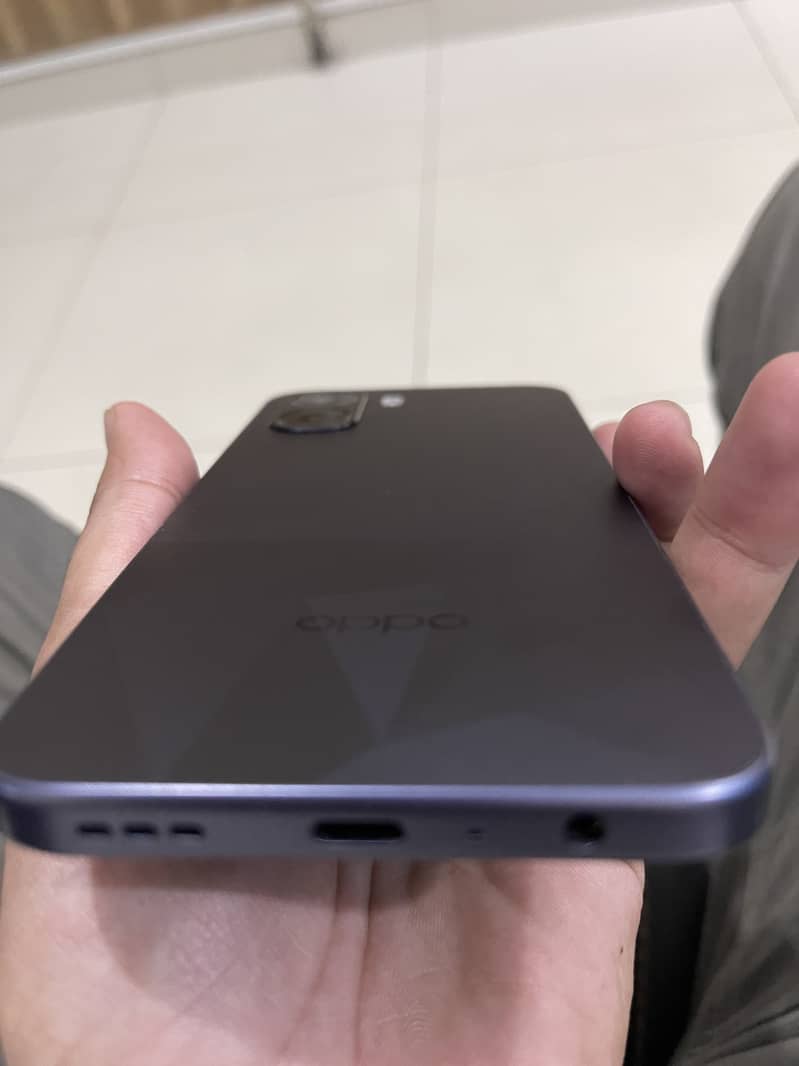 OPPO A6k 4