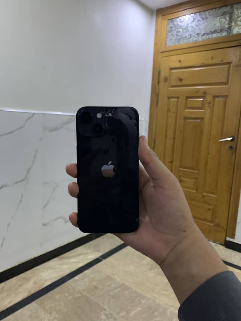 Apple iPhone 14 3