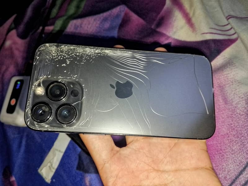 Apple iPhone 13 Pro 1