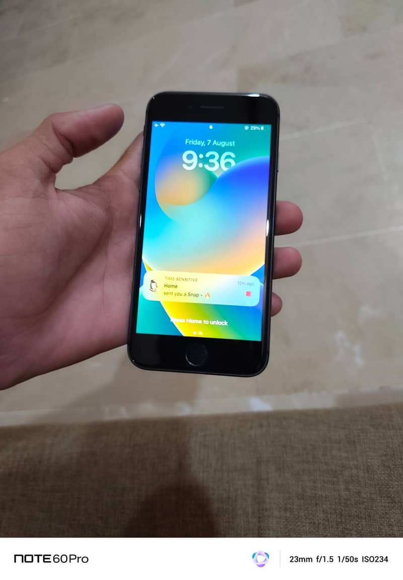 Apple iPhone 8 2
