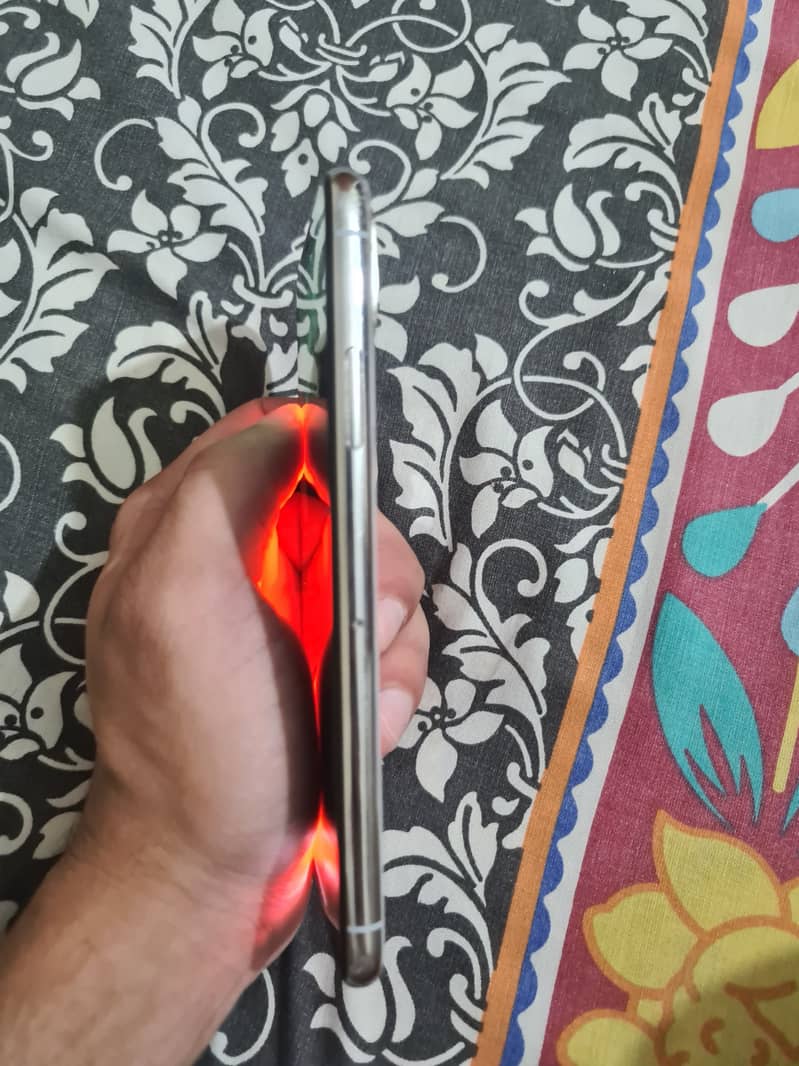 Apple iPhone X 1