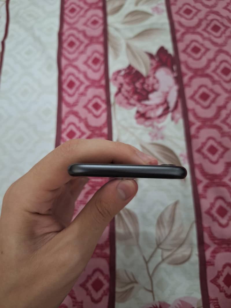 Apple iPhone 8 7