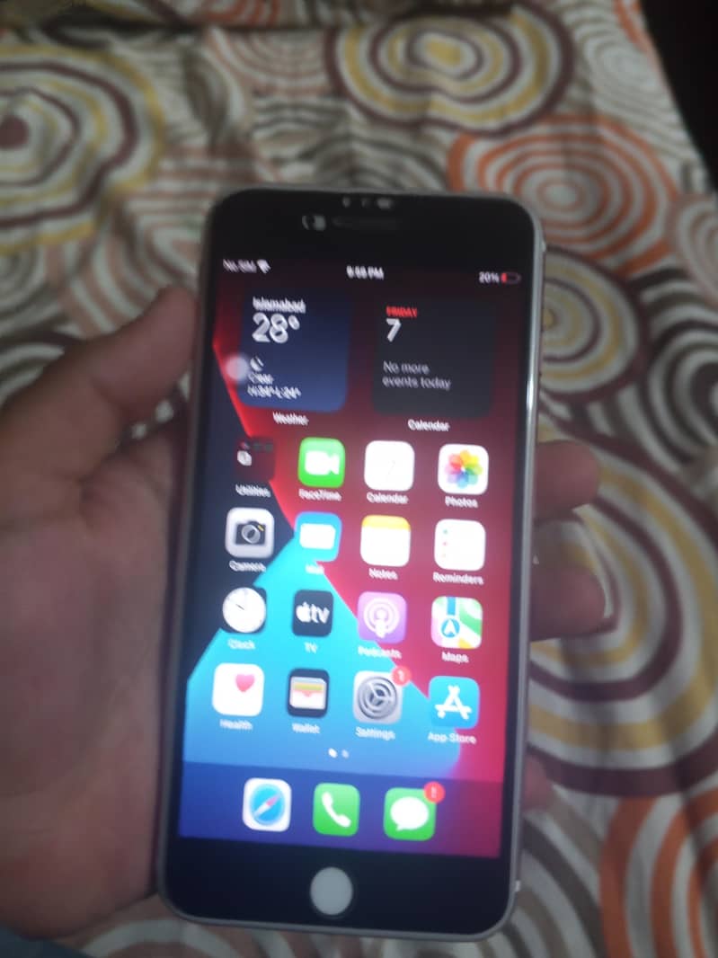 Apple iPhone 7 Plus 3