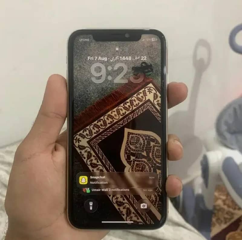Apple iPhone 11 4