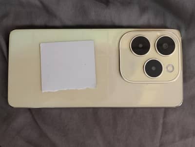 Infinix Hot 40