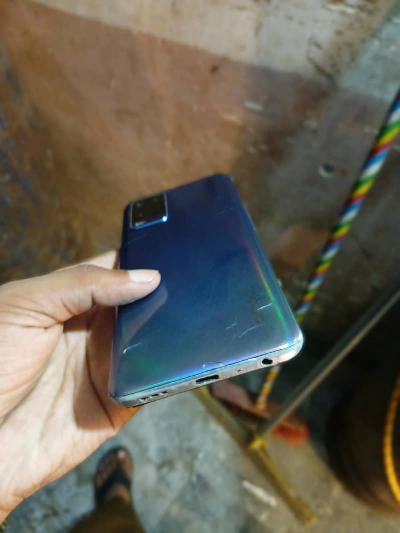 OPPO A54 3