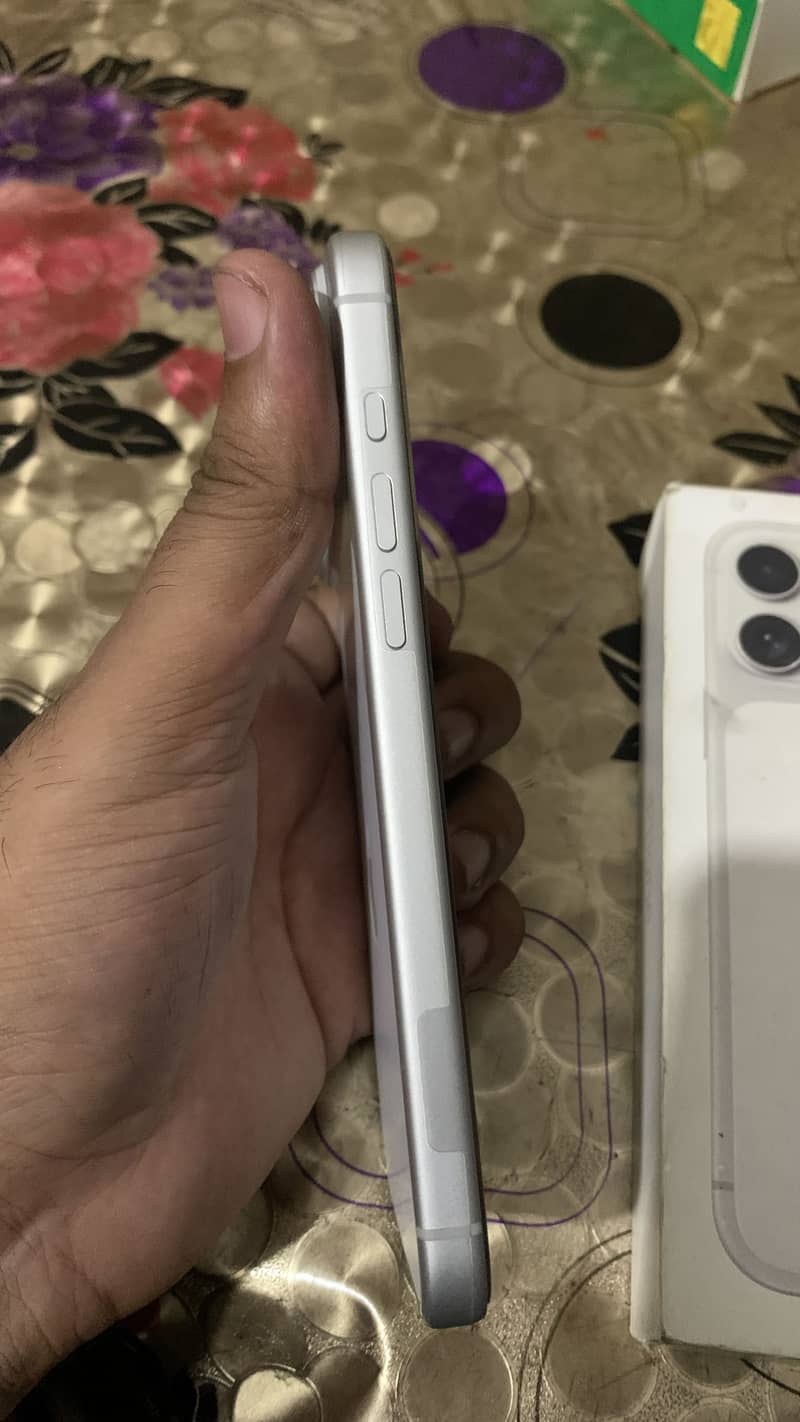 Apple iPhone 17 Pro Max 2