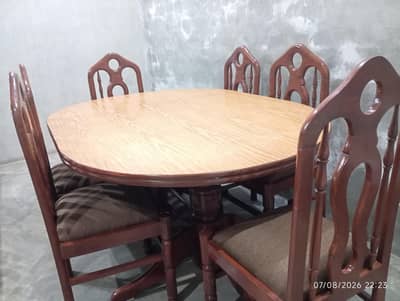 Dining tabel with 6 chair For sale