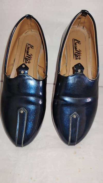 heels khusa
