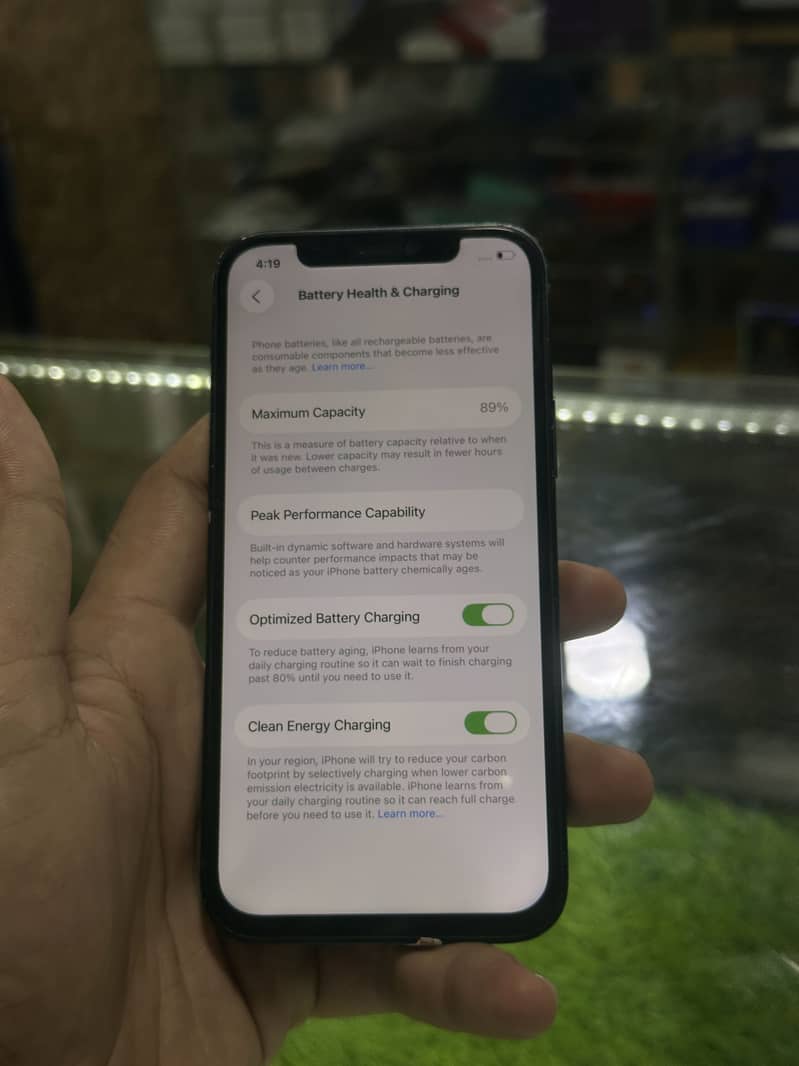 Apple iPhone 12 6