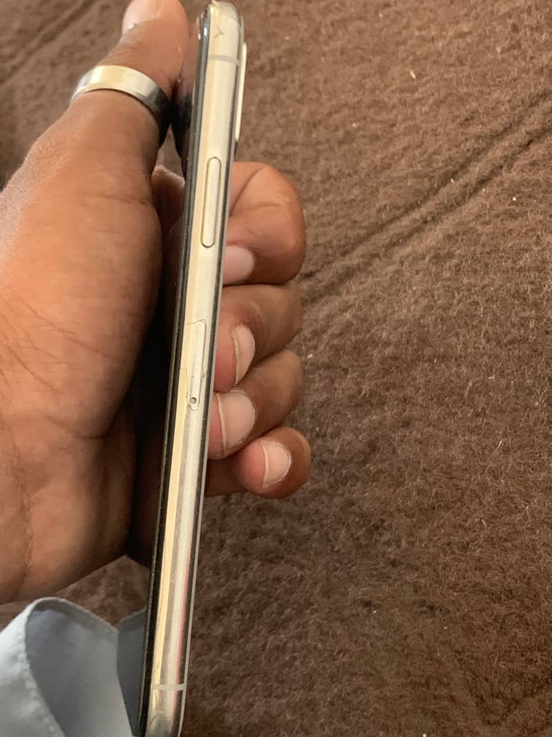 Apple iPhone X 2