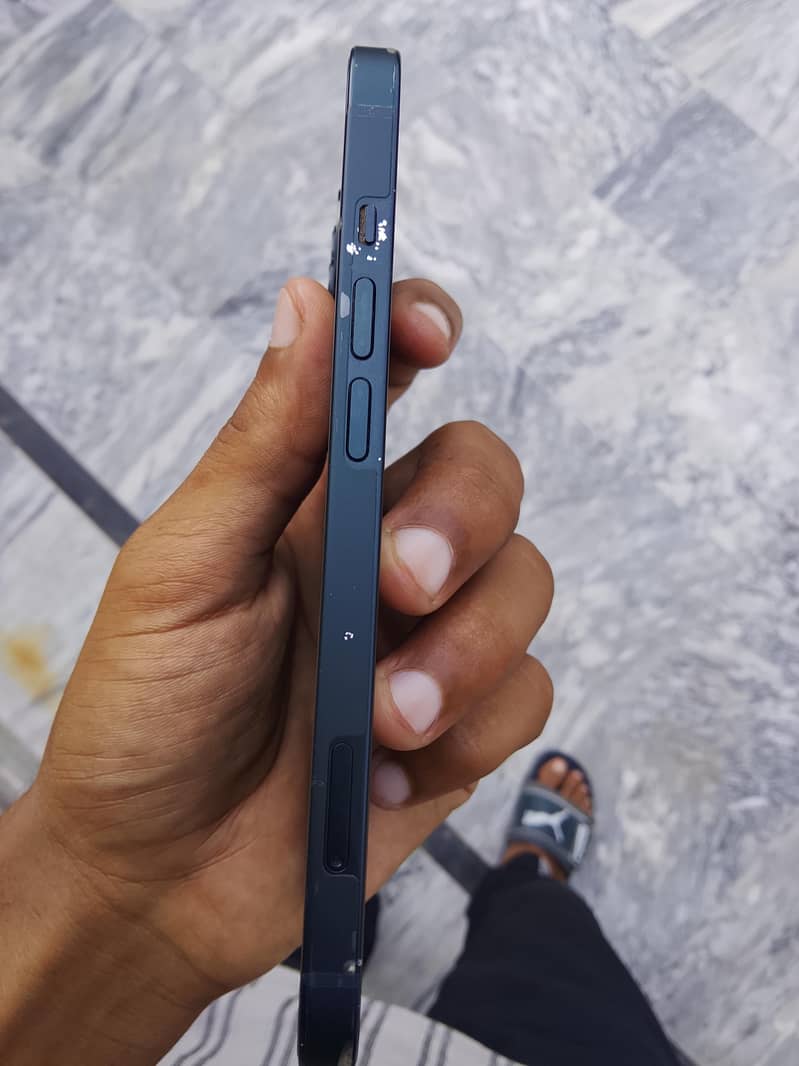 Apple iPhone 13 mini 5