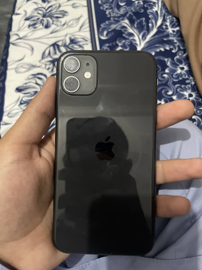 Apple iPhone 11 4