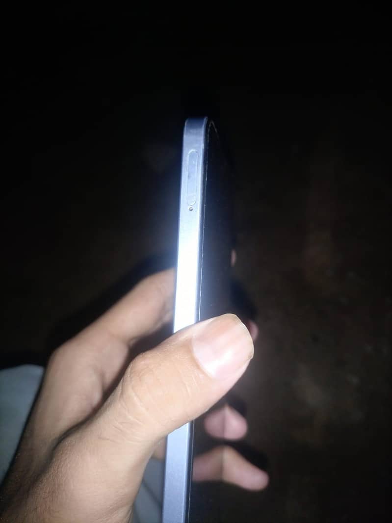 Realme Note 60 6