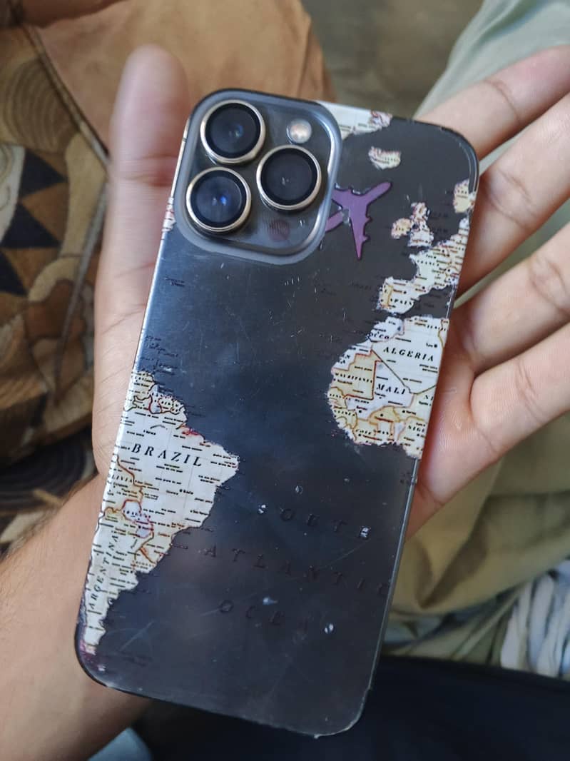 Apple iPhone 13 Pro Max 3