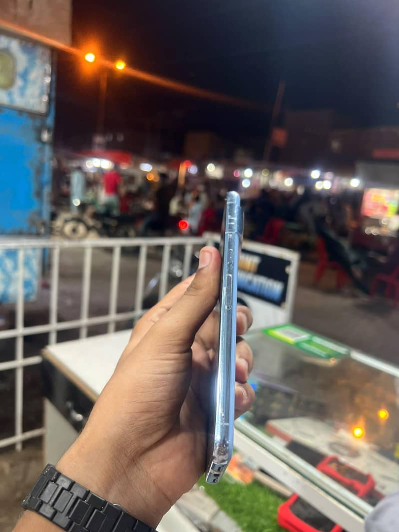 Google Pixel 8 Pro 4